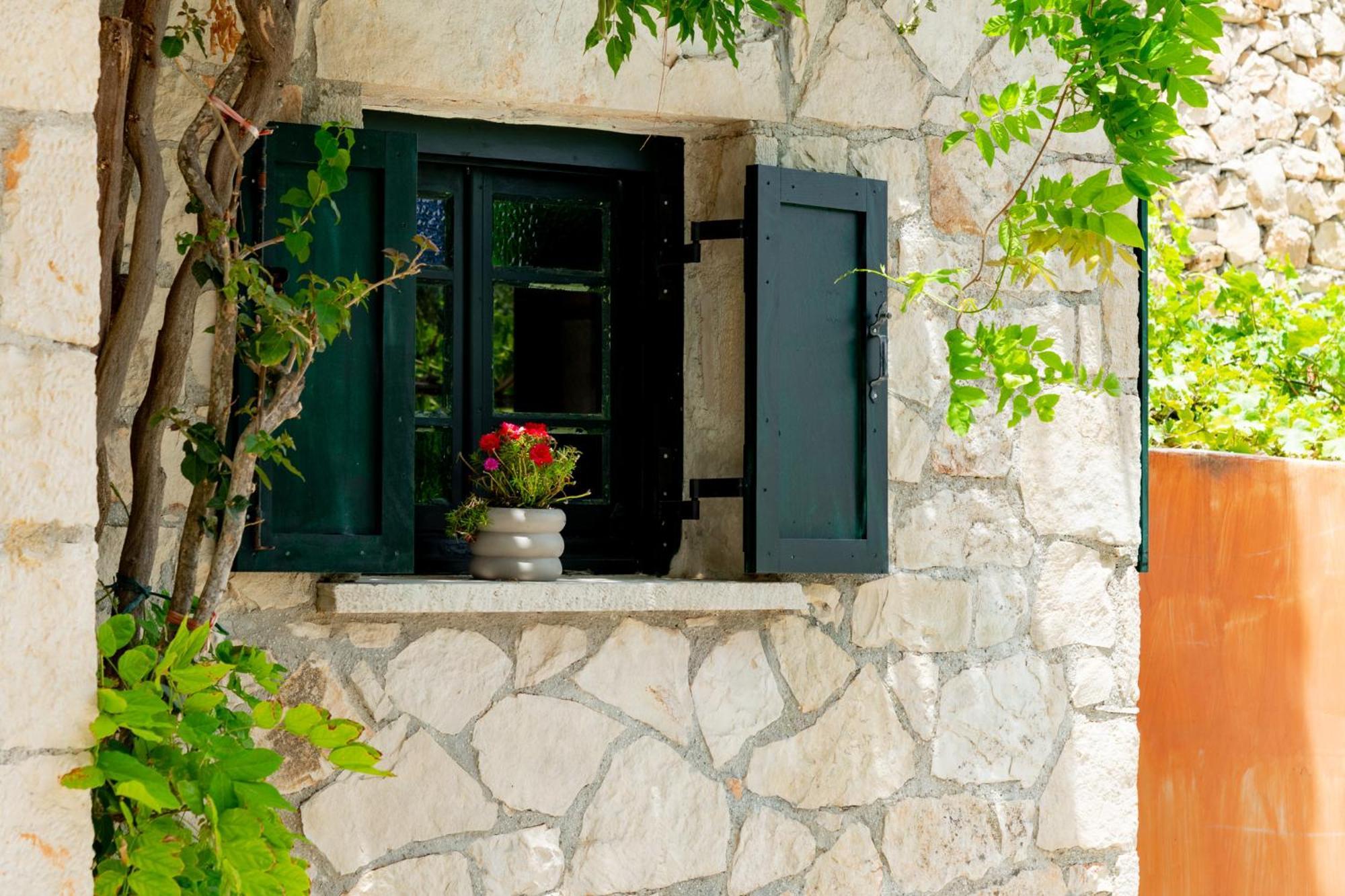 Orama Stone Apartments - Authentic Hospitality In A Historical Location, By Zantewize Zewnętrze zdjęcie